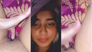 Horny Desi Girl Fingering | Viral MMS