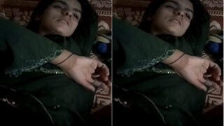 Paki Girl Shows Pussy | Viral MMS