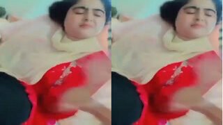 Shy Desi Girl Sucking Dick | Viral MMS