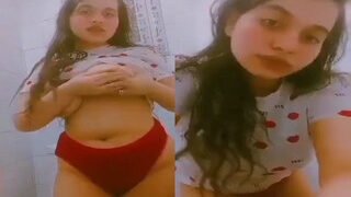 Sexy Girl Shows Boobs | Viral MMS