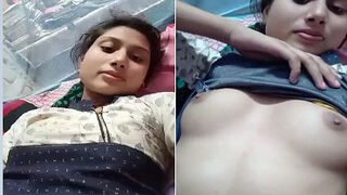Desi Bhabhi Play With Her Boobs | Viral MMS