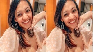 Horny Desi Wife Play With Milky Boobs | Viral MMS