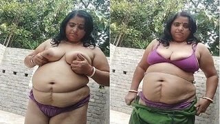 Desi Bhabhi Shows Her Boobs And Pussy | Viral MMS