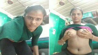 Desi Girl Shows Her Nude Body | Viral MMS