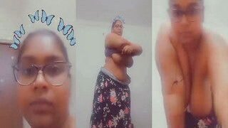 Desi BBW Girl Shows For Lover | Viral MMS