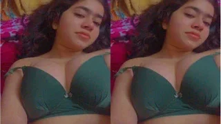 Desi Girl Shows Her Boobs Part 1 | Viral MMS