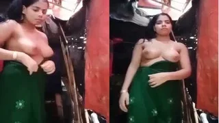 Desi Village Girl Bathing | Viral MMS