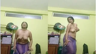 Horny Desi Bhabhi Strip Dance | Viral MMS