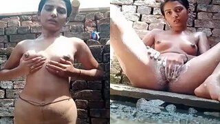 Desi Vlg Girl Bathing | Viral MMS