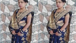 Desi Bhabhi Striping And Shows Nude Body | Viral MMS