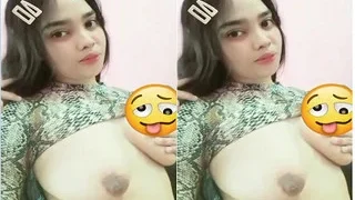 Nepali Girl Shows Boobs | Viral MMS