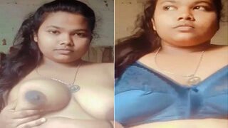 Sexy Vlg Girl Shows Boobs | Viral MMS