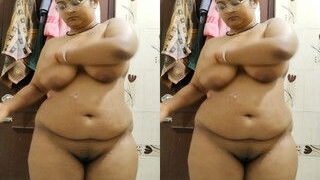Desi Big Boob Girl Bathing Part 2 | Viral MMS