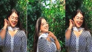 Horny Desi Girl Shows And Fingering | Viral MMS
