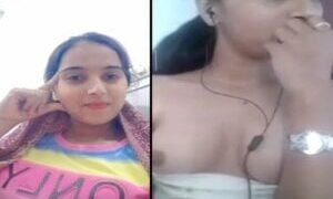 Indian Sexy Figure Karishma Boob Show Viral Live | Viral MMS