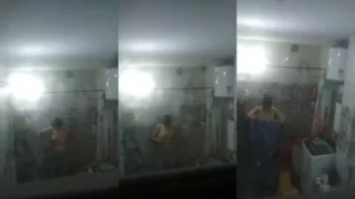 Sexy Desi Girl Bathing Capture | Viral MMS