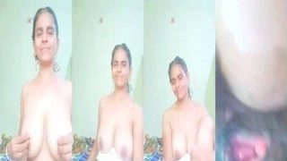 Horny Mallu Aunty Shows Nude Body | Viral MMS