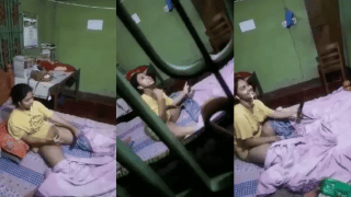 Younger Sister Secretly Films Her Strict Righteous Didi’s  Live Call Pussy Show From Her Window